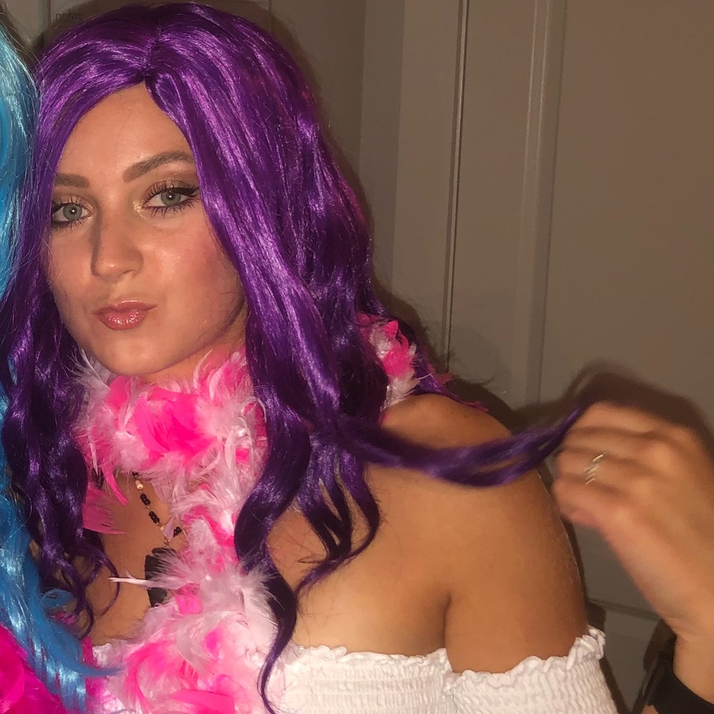 purple wig